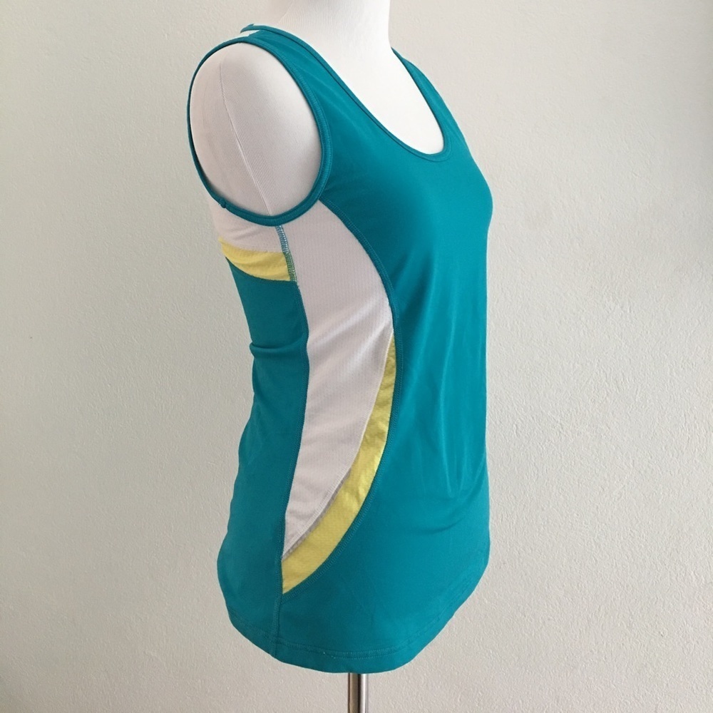 Lucy Tech Aqua Tank Top size XS
